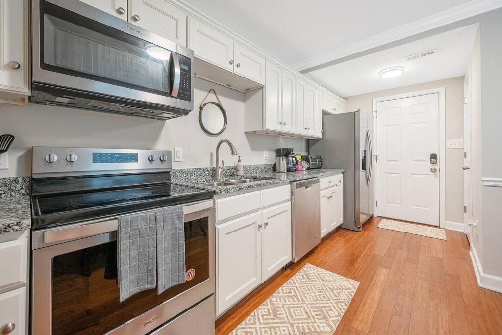 * Lux Modern Retreat * Downtown * King Beds * Apartamento Durham Exterior foto