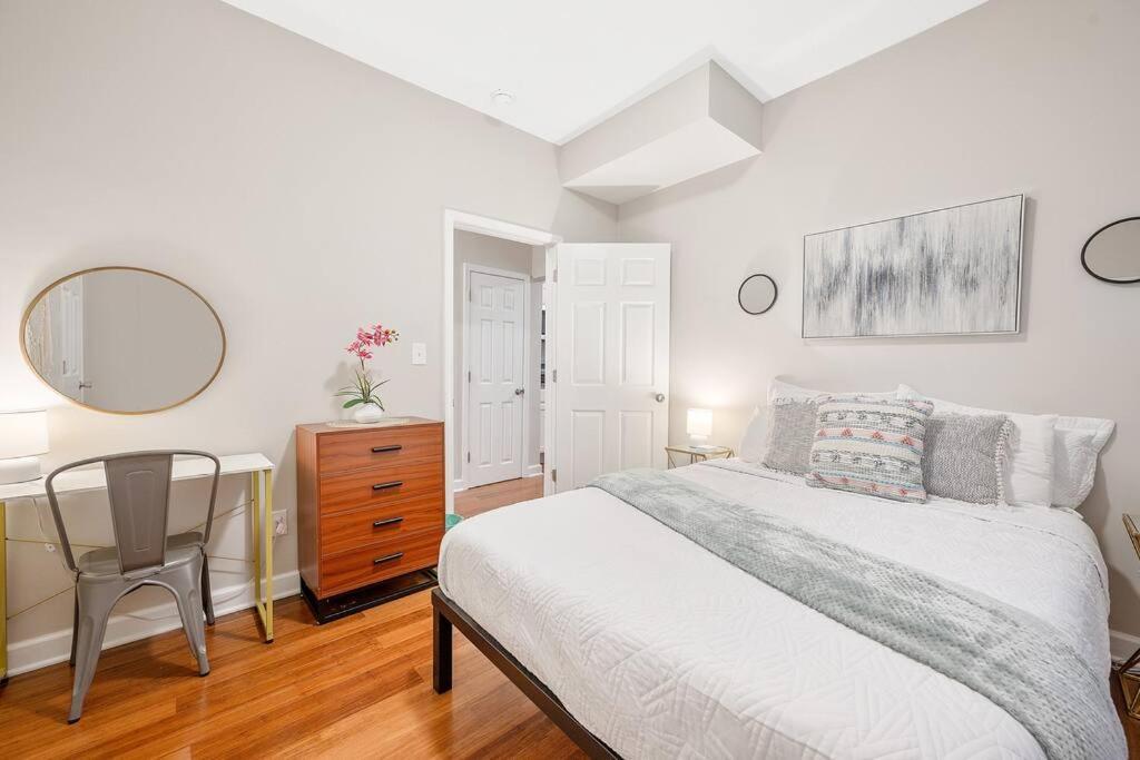 * Lux Modern Retreat * Downtown * King Beds * Apartamento Durham Exterior foto