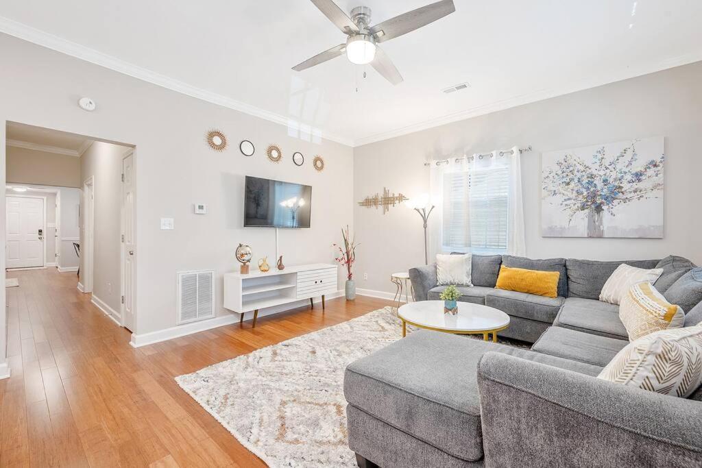 * Lux Modern Retreat * Downtown * King Beds * Apartamento Durham Exterior foto