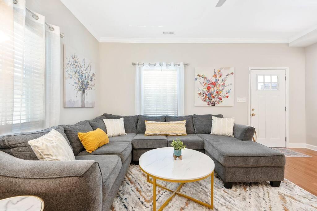* Lux Modern Retreat * Downtown * King Beds * Apartamento Durham Exterior foto