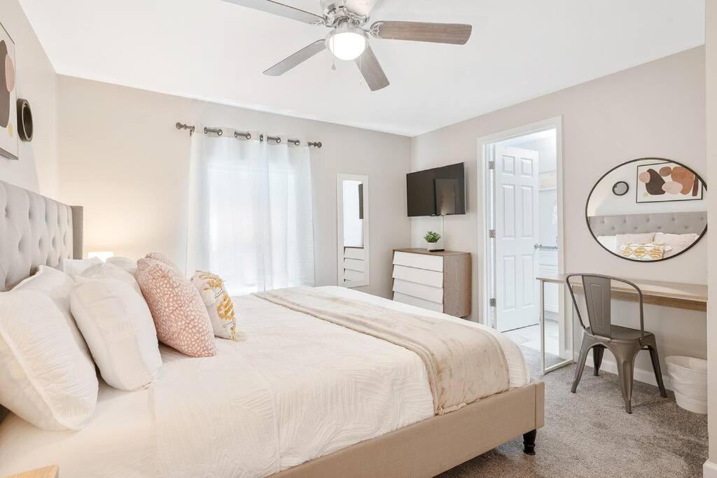 * Lux Modern Retreat * Downtown * King Beds * Apartamento Durham Exterior foto