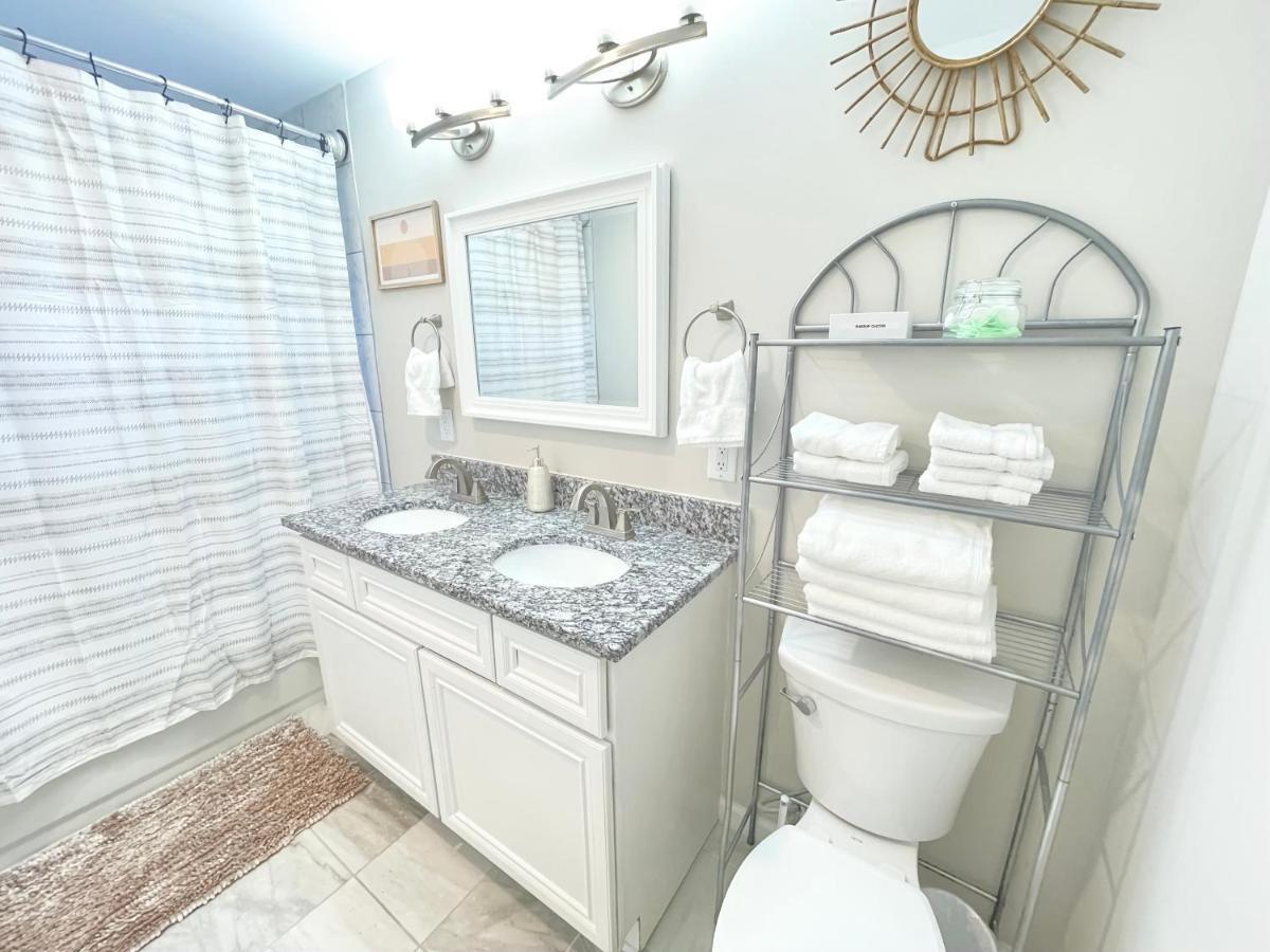 * Lux Modern Retreat * Downtown * King Beds * Apartamento Durham Exterior foto